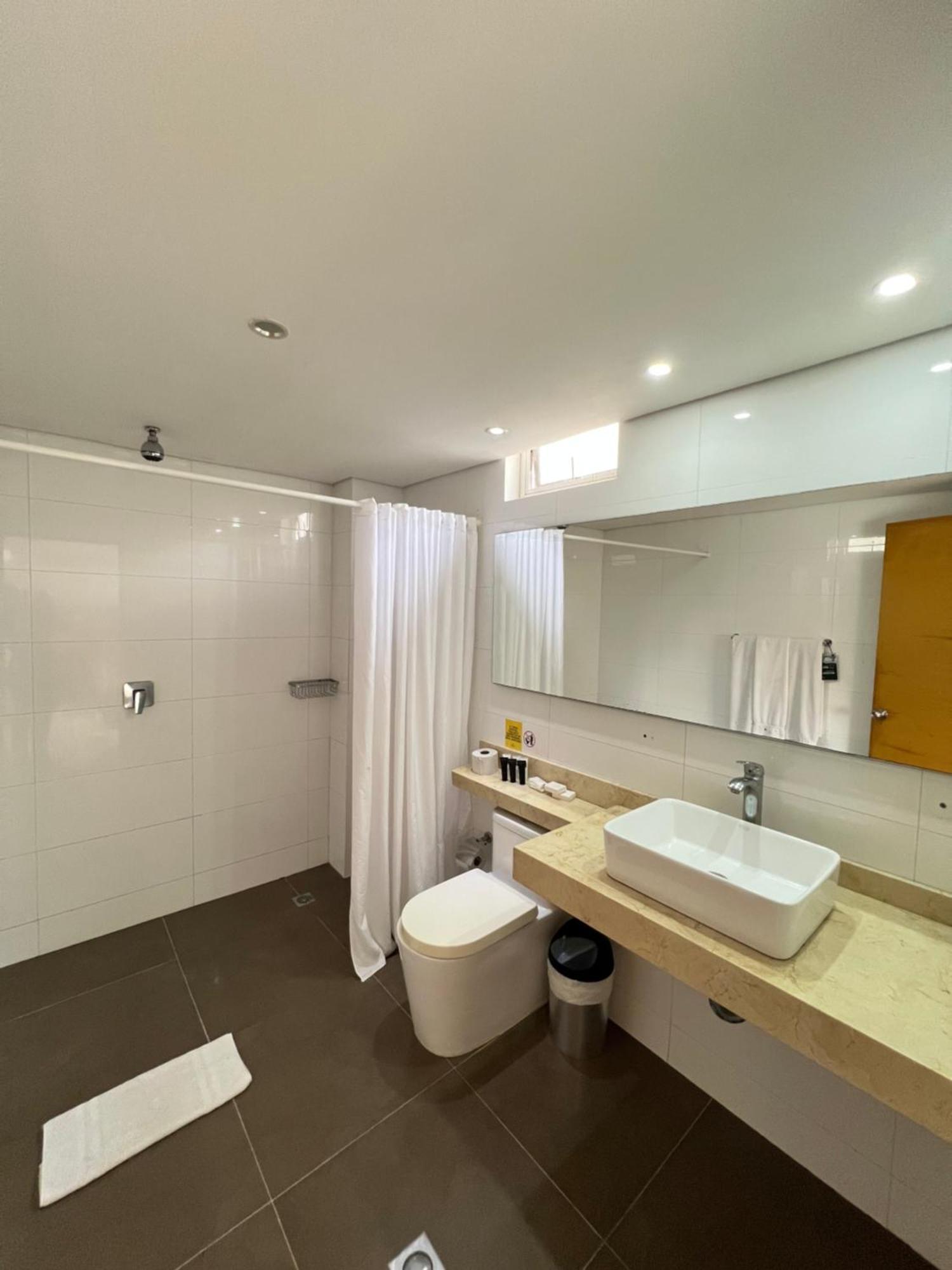 Hotel American Golf Барранкилья Экстерьер фото